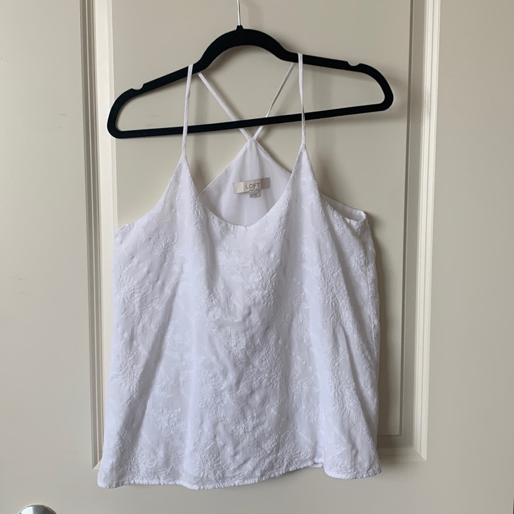 LOFT White lace flower top